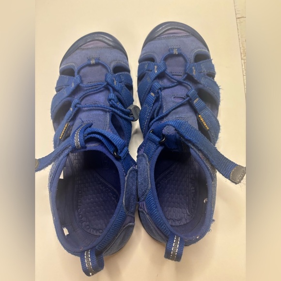 Keen Newport Size 5 Blue Gray Hiking Water Shoes Sandals Big Kids Drawstring - Picture 1 of 7